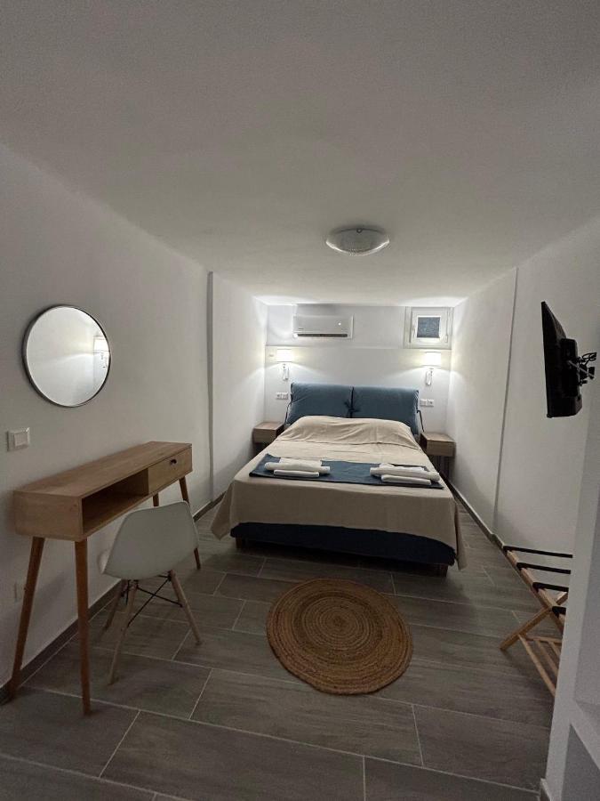 Ferienwohnung Dk Square Ándros Exterior foto