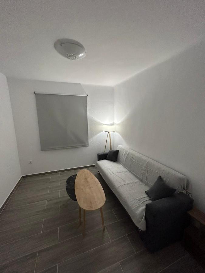 Ferienwohnung Dk Square Ándros Exterior foto