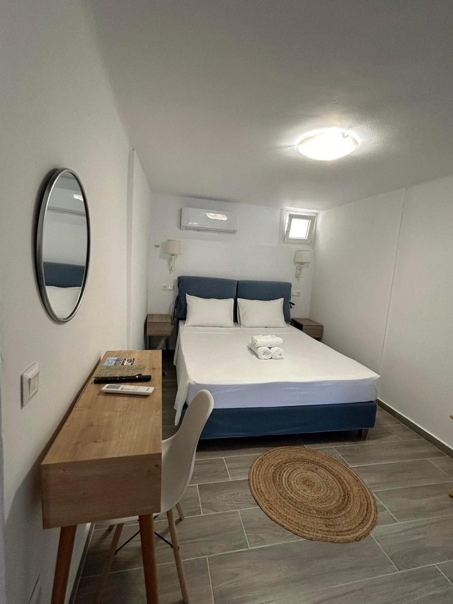 Ferienwohnung Dk Square Ándros Exterior foto